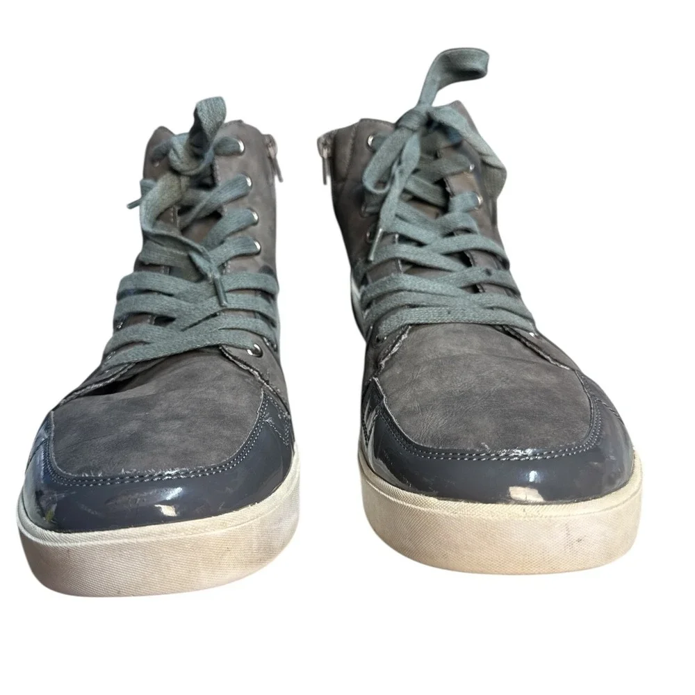 Aldo step out
